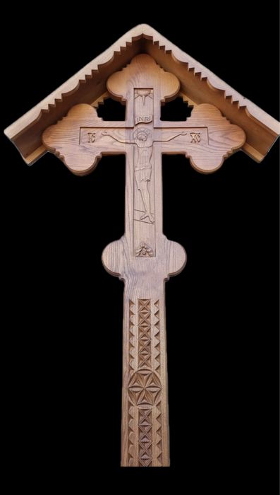 Troite, cruci, cruci altar