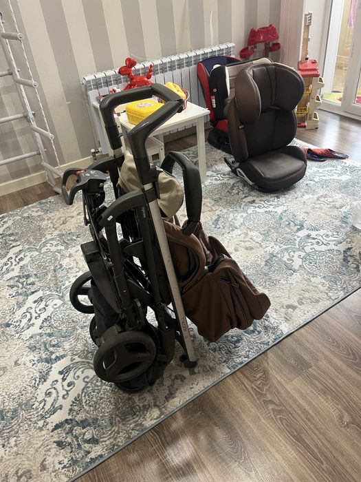 Продам Прогулочную коляску