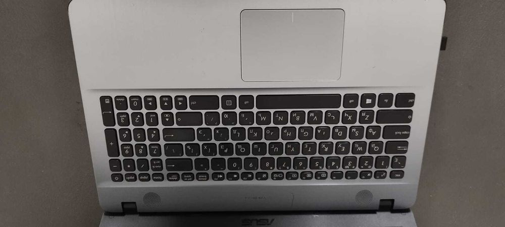 Ноутбук ASUS X541U