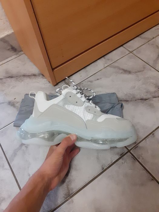 Balenciaga triple s white