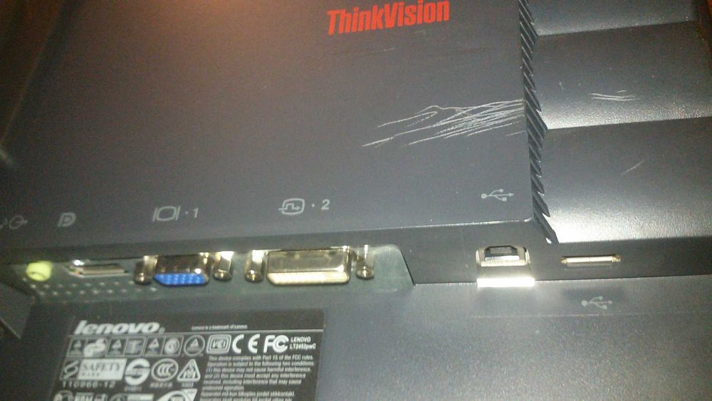 Монитор Lenovo ThinkVision LT2452pwC 1920x1200 24 инча
