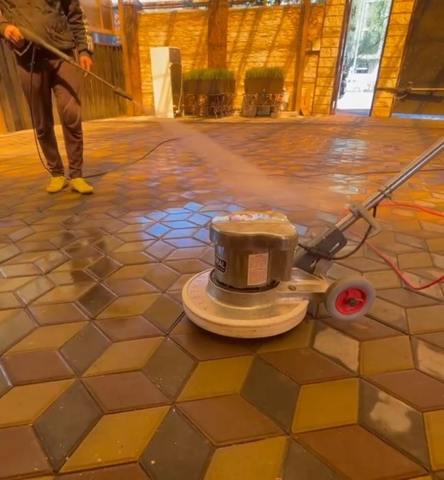 Мойка брусчатки с оборудованием