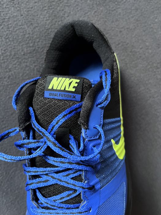 Adidas Nike dual Fusion x