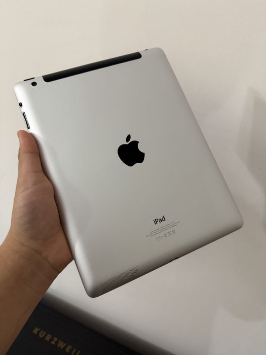 Продам iPad 4
