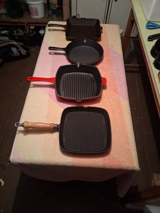 Tigaie fonta - stare perfecta