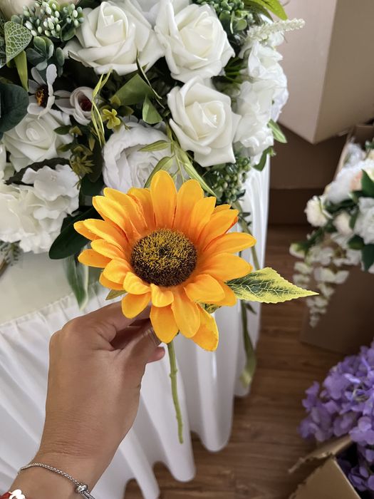 Floarea soarelui artificiala