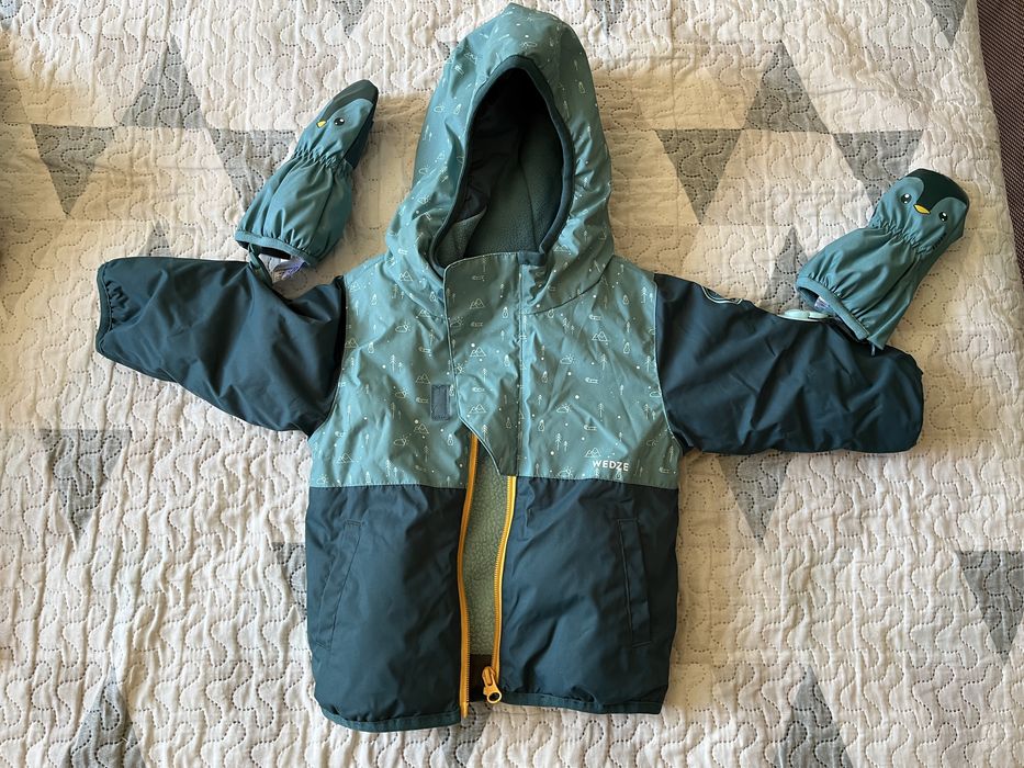 Зимен гащеризон яке ръкавички и цял долен гащеризон от Декатлон