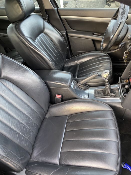 Interior din piele scaune față și banchete din piele Peugeot 407