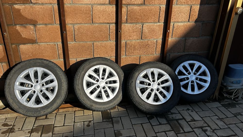 Комплект Диски R15 с шинами  в сборе