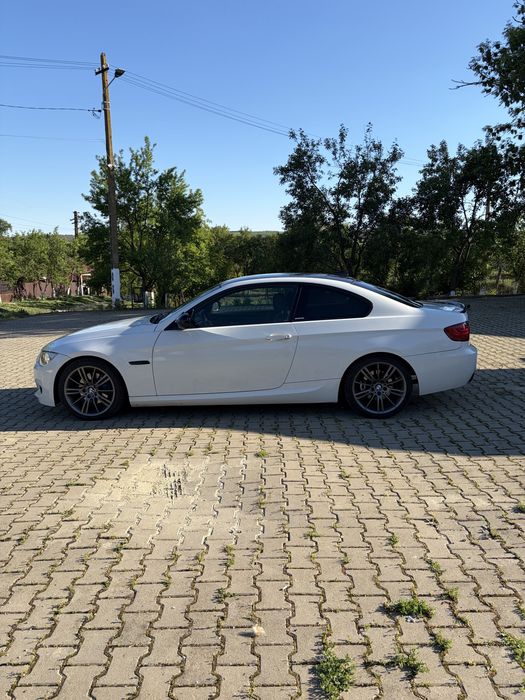 BMW 3 Series 2011 — imagine 5