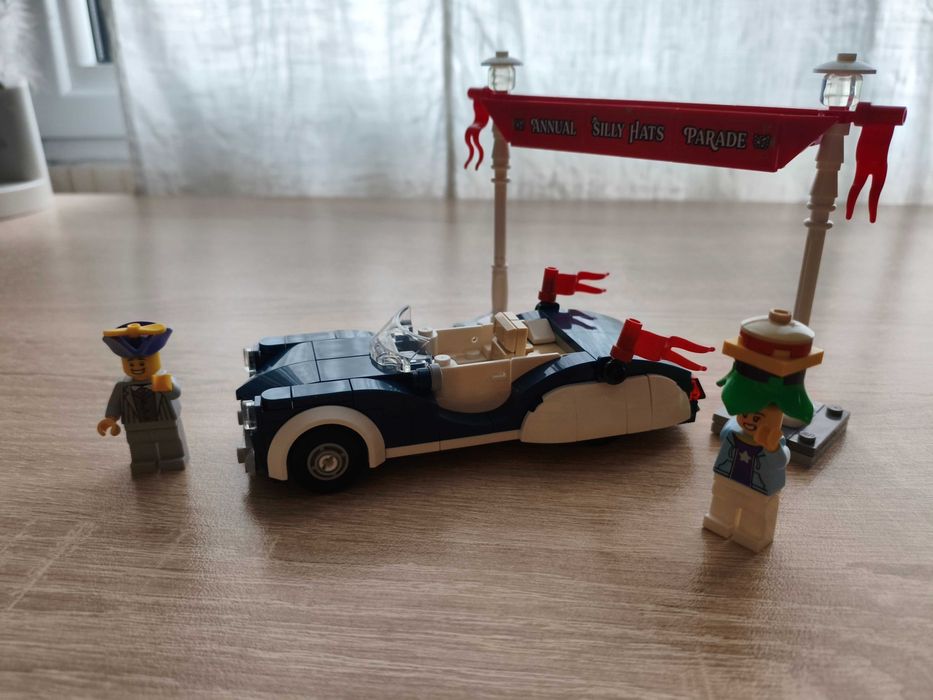 Парадна кола LEGO