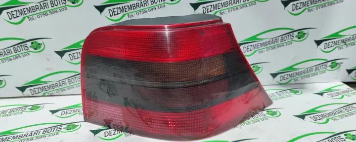 Lampa stop dreapta pe aripa Volkswagen VW Golf 2001 1.6 MT (100 hp)