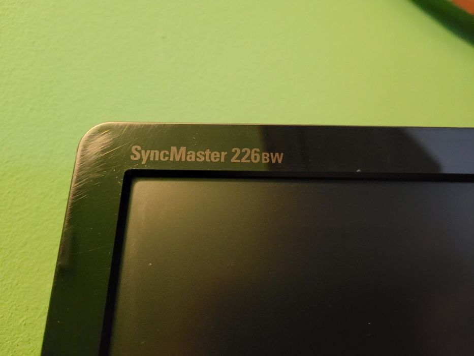 Монитор Samsung 22" 226BW