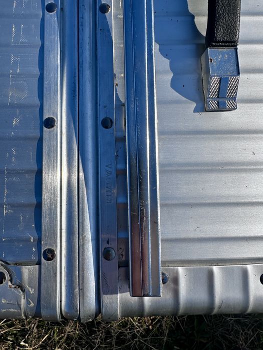 troler metalic aluminiu rimowa anii 30 cu 2 chei