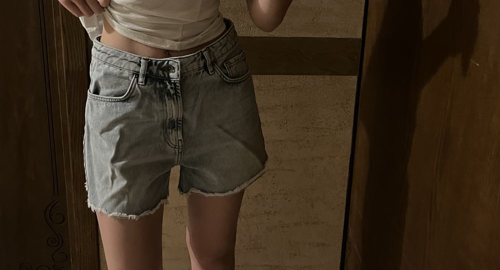 Къси панталонки Pause Jeans и пола панталон