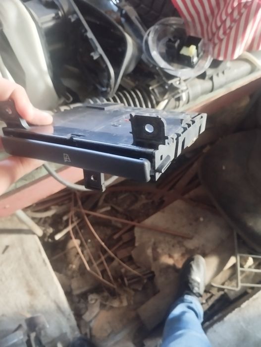 Части за нисан алмера н16 1.8 бензин 2 врати