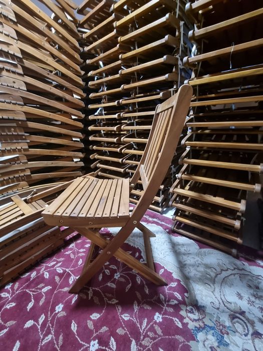 Vand  scaune pliabile de lemn