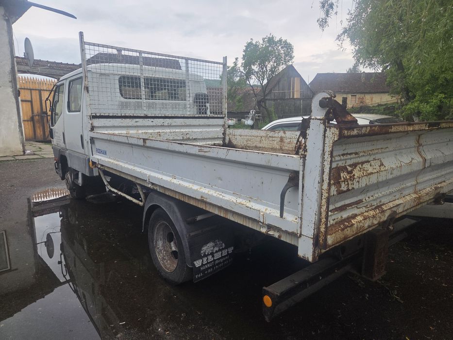 MITSUBISHI Canter 2001 — imagine 2