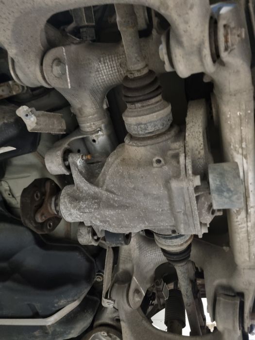 Grup diferential spate oem Bmw F11 F10 m550d xDrive Euro 5 diesel 381c