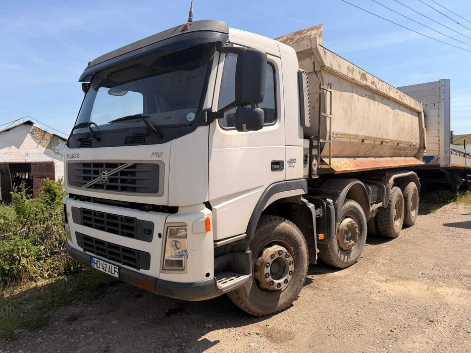 Volvo FM 8X4 2008  220.000km  Basculanta