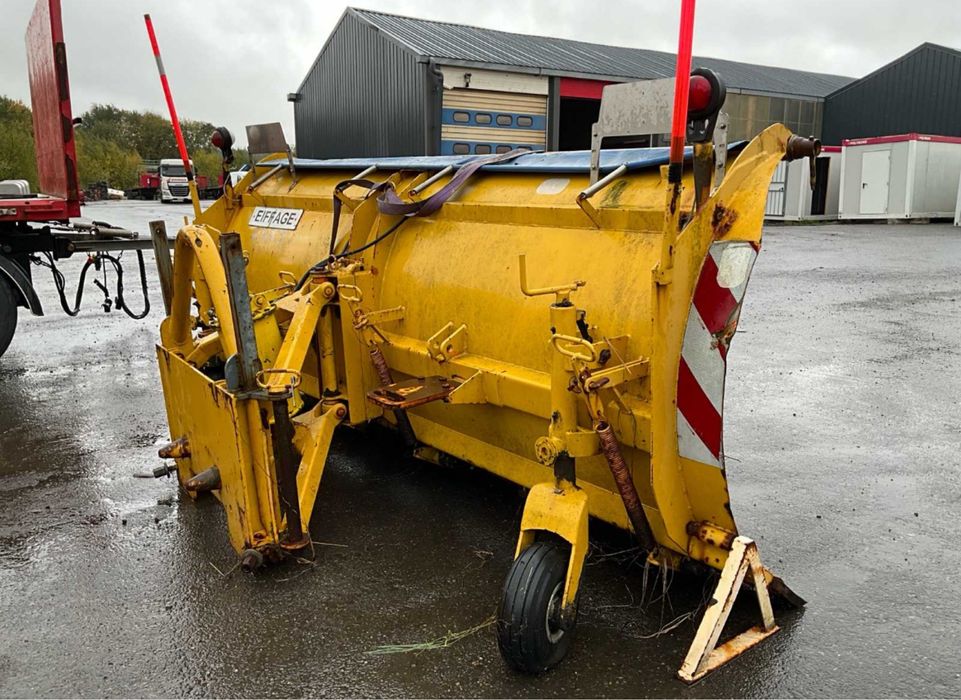 Lama zapada pentru camion