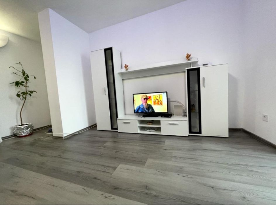 Inchiriez apartament 1 camera in regim hotelier