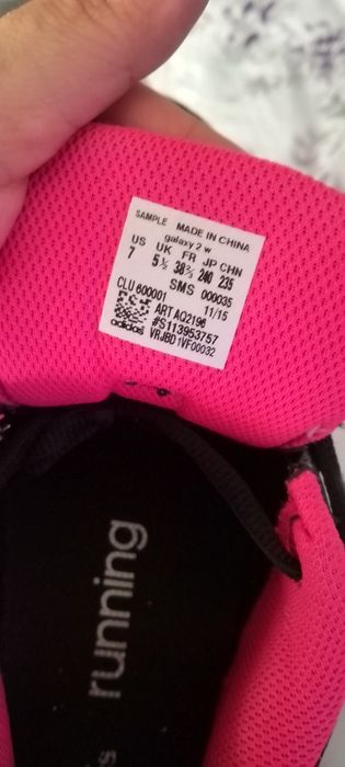 Adidasi in stare buna