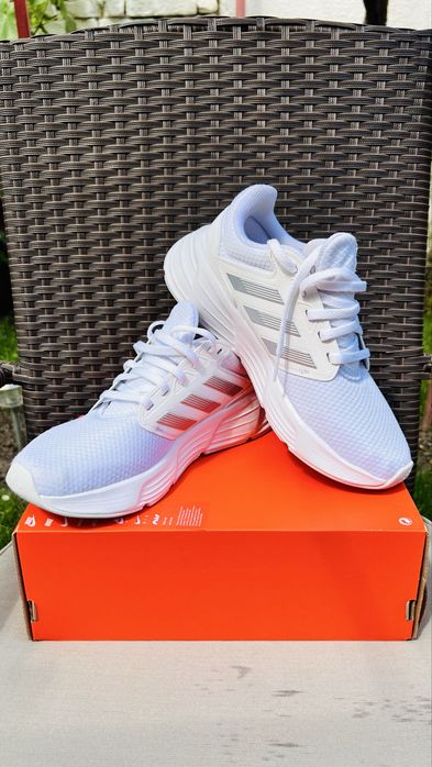 Vand Adidas Galaxy 6