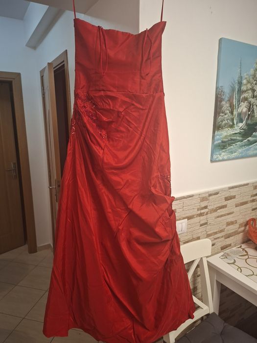 Rochie eleganta petrecere