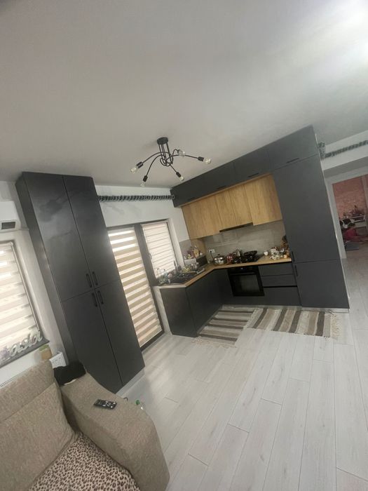 Închiriez apartament 3 camere,bloc nou,Rm.Vâlcea,Strada Ostroveni