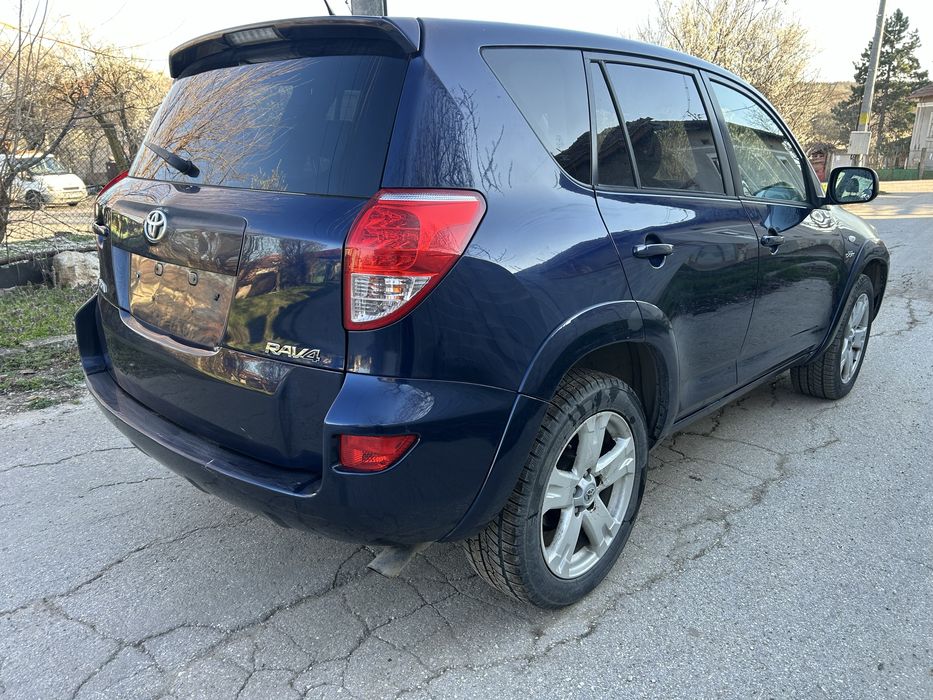 Тойота рав4 2,2д-кат 177кс на части/Toyota Rav 4 2,2 D-cat 177ks