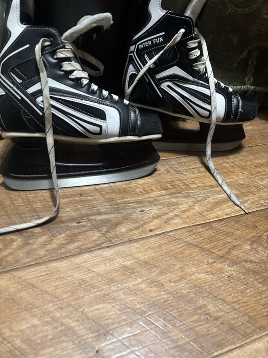 Коньки б/у 39 размера