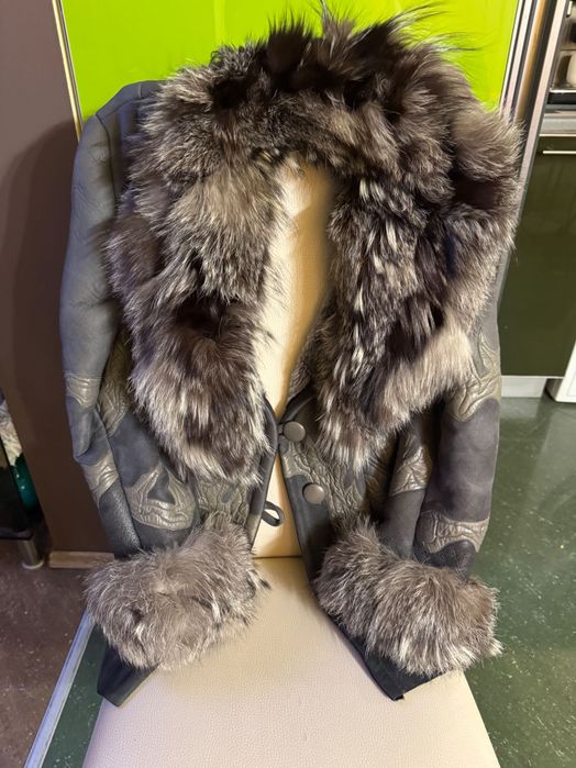 Кожух висококачествена Агнешка Кожа Яка от сребърна лисица