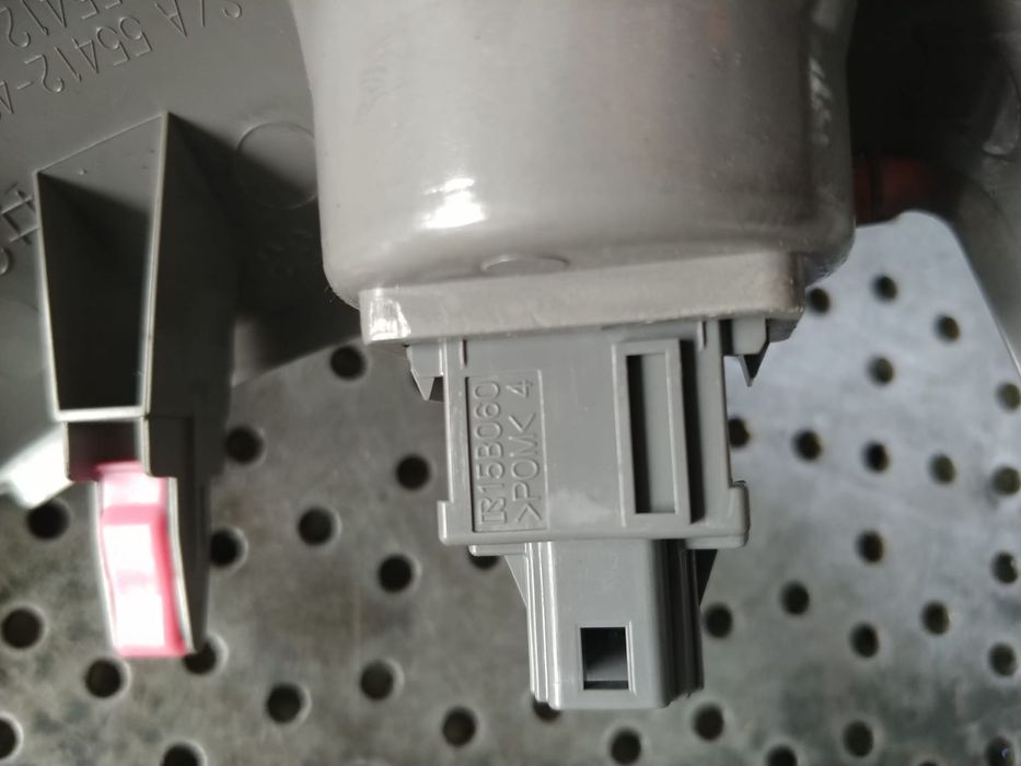 buton avarie  toyota rav-4 3 2008 15b060  55412-42060