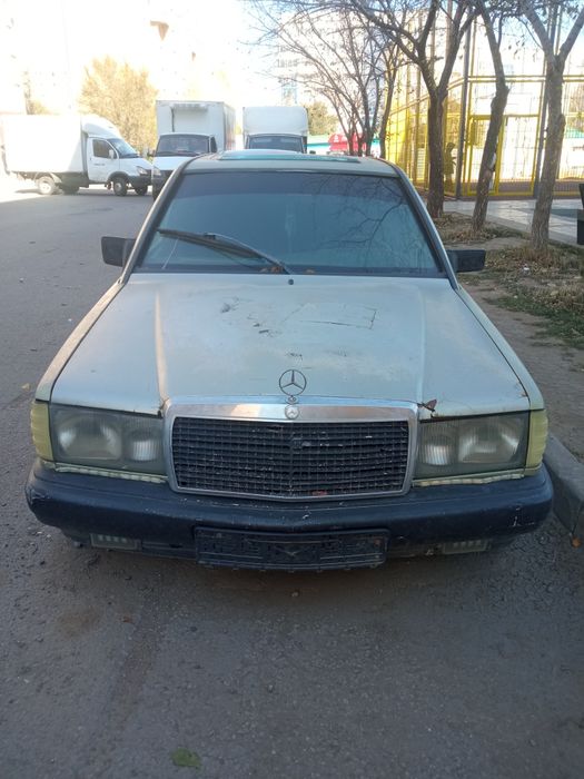 Продам Мерс 190 объем 1.8