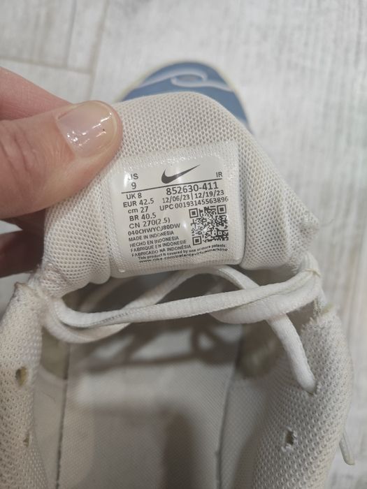 Маратонки.  Nike TN