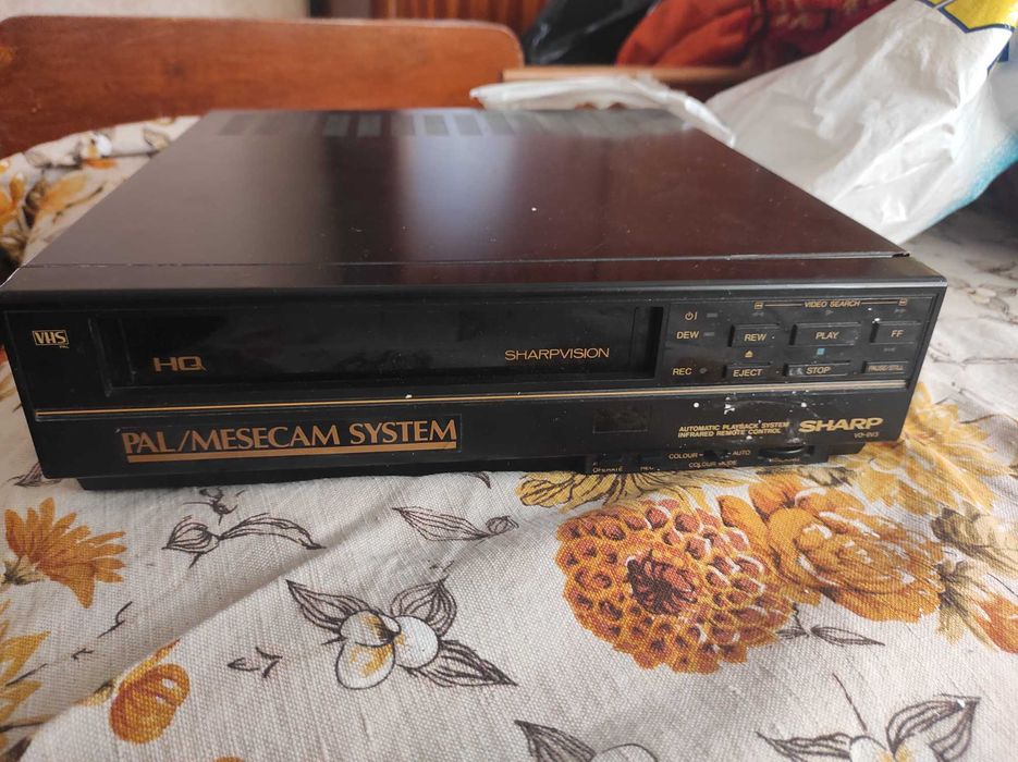 Ретро мебели и видео апарат