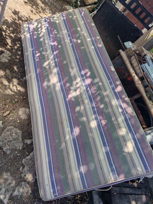 Легло прожина разглобяемо