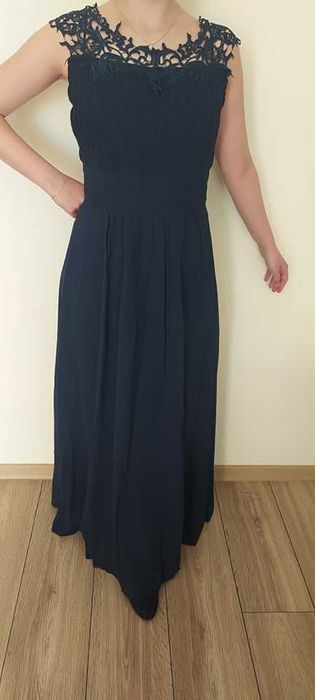 ПРОДАВАМ Официална дълга тъмносиня рокля!