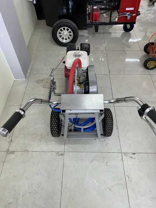 Дорожно-разметочные машины