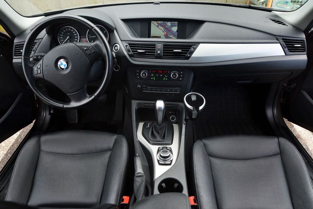 BMW X1 Bmw x1 diesel , automatic . Navi , xenon