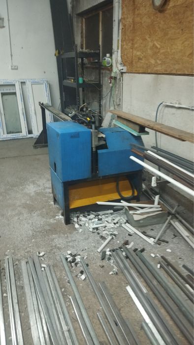 Masina debitat baghete kaban