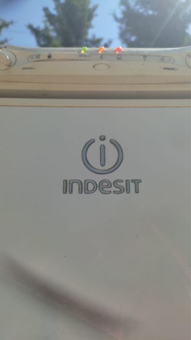 Холодильник INDESIT