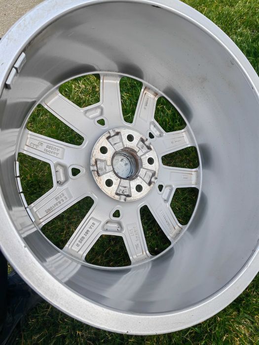 Джатни за  Ауди 18' 5  x 112