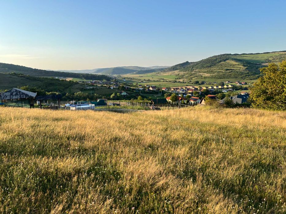Doua terenuri de 600 mp construibili de vanzare cu panorama superba