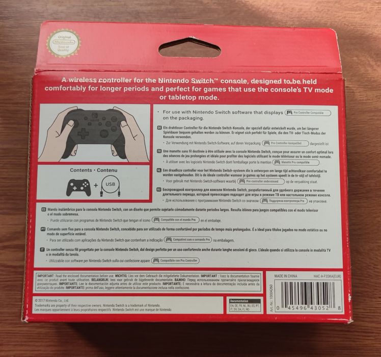 Игровой Pro контроллер Nintendo Switch черный, новый, оригинал