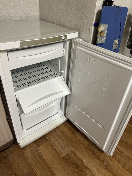 Продам морозильник