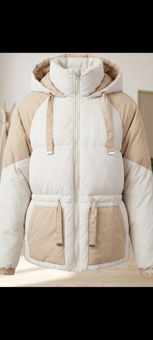 Продам пуховик Calvin Klein  оригинал бу