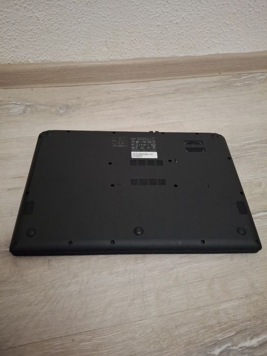 Vând laptop acer