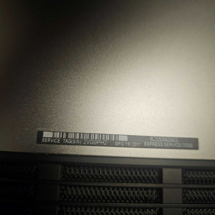 Dell Alienware 13 R3 | i7-7700HQ | 32GB RAM | GTX 1070 батерия 0 цикъл